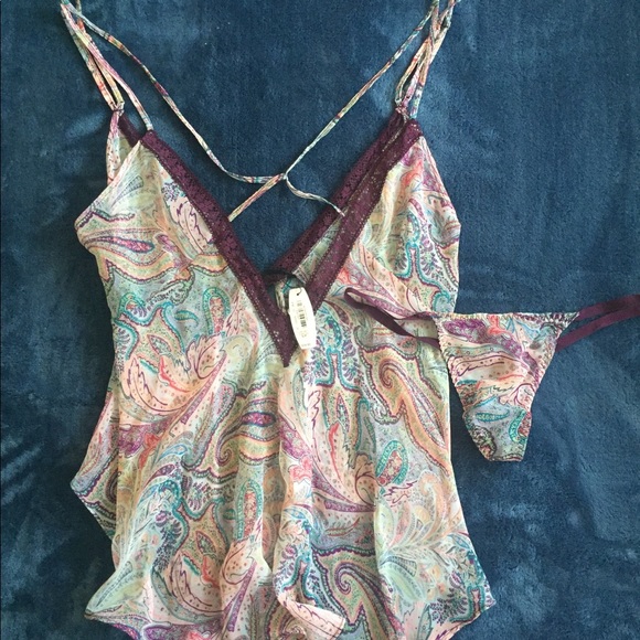 ✨Victoria Secret Baby Doll Nighty ✨ - Picture 1 of 8